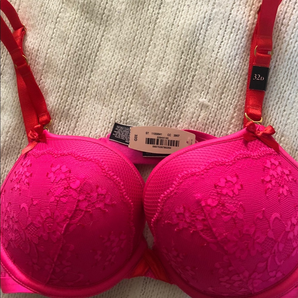 Brand new Victoria’s Secret padded bra!